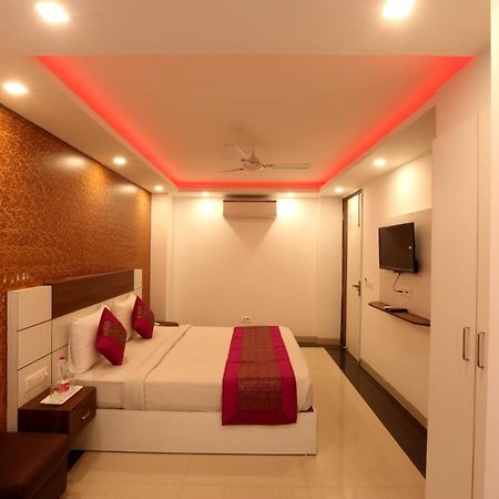 Hotel Ark Wood New Delhi Eksteriør billede